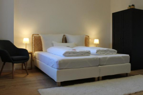 Gästehaus Friedrichstraße - ruhiges Zimmer mit Bad
